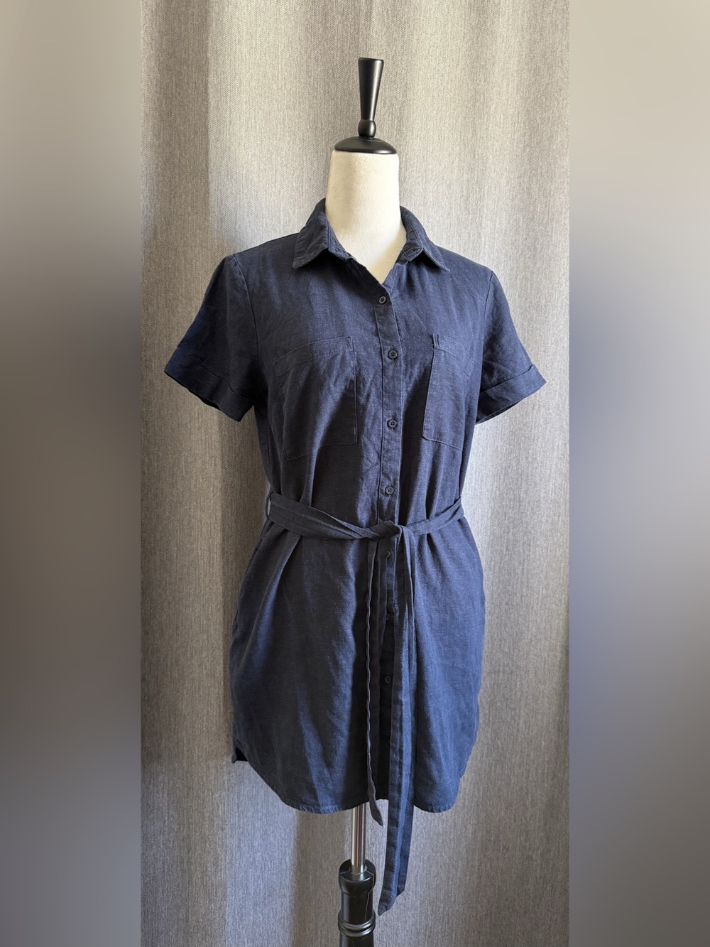 Forever 21 Short Sleeve Collared Shirt Dress in Blue Size Medium
